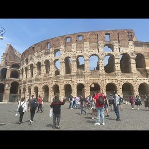 Meet your Posher, Kendra